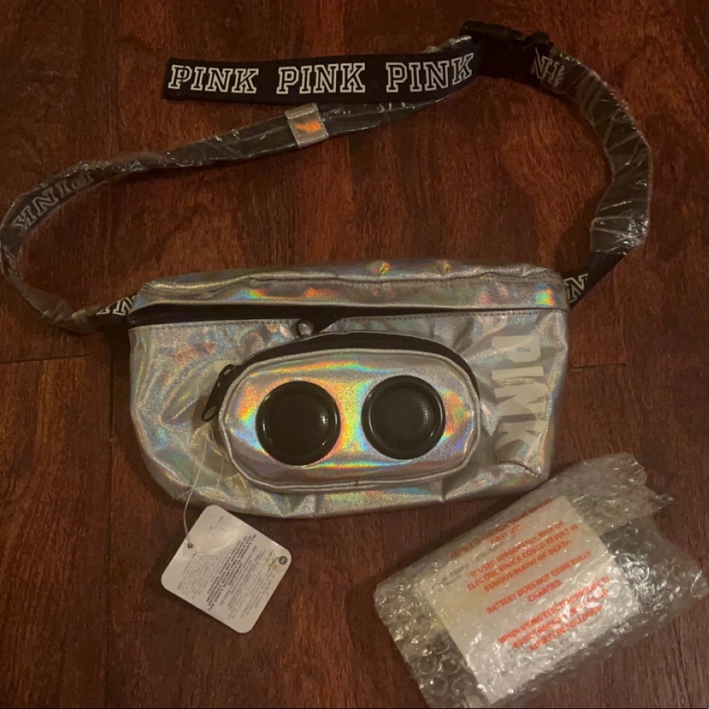 Victoria’s Secret Pink Fanny pack with speaker